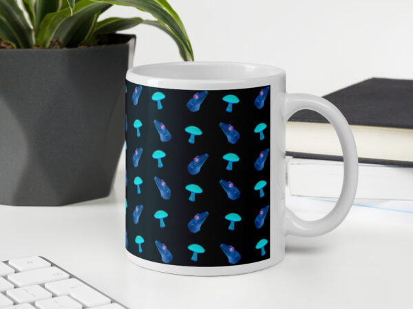 Dark Gecko Mushroom Mug