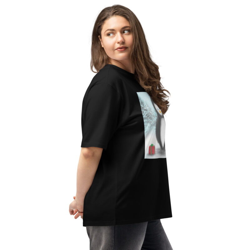 Christmas Penguin Oversized heavyweight t-shirt - Image 2