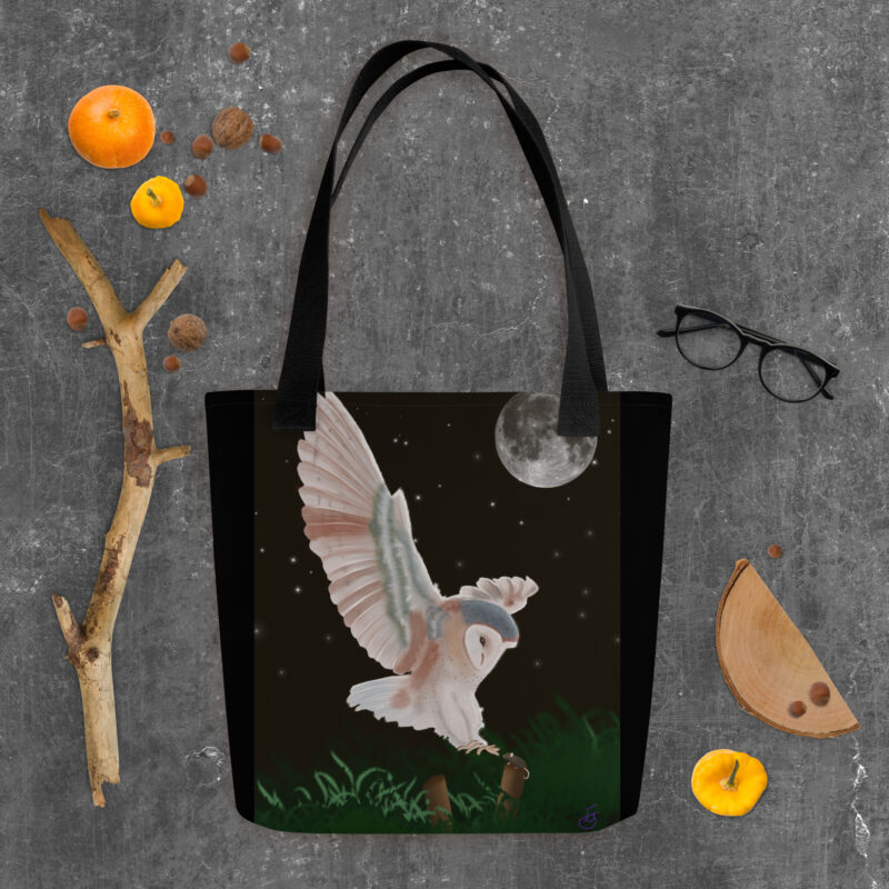 Barn Owl in Flight Tote bag