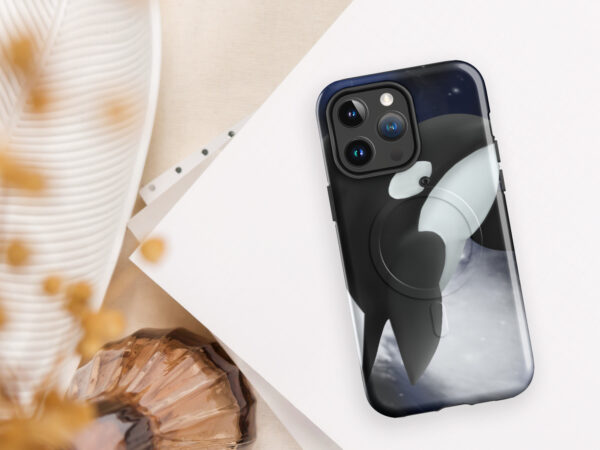 Killer whale MagSafe® tough case for iPhone®