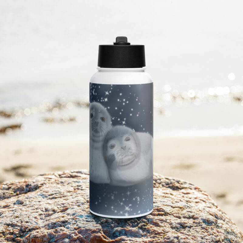 Cuddling Seals Stainless steel water bottle with a straw lid