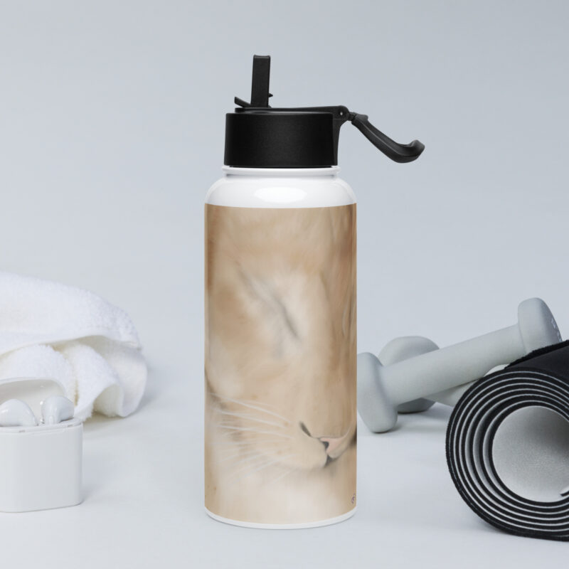 Lioness Sleeping Stainless steel water bottle with a straw lid